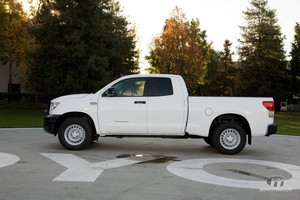 2010-toyota-tundra-work-truck _2_